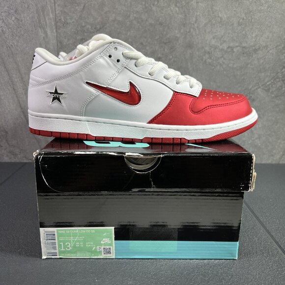 Nike SB Dunk Low x Supreme Varsity Red 2019 Size 13 Mens Sneakers - Picture 1 of 10